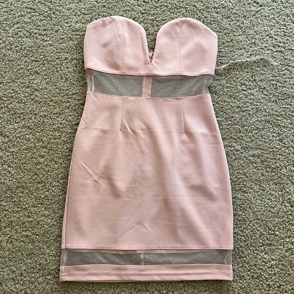 Dresses & Skirts - light pink mini dress